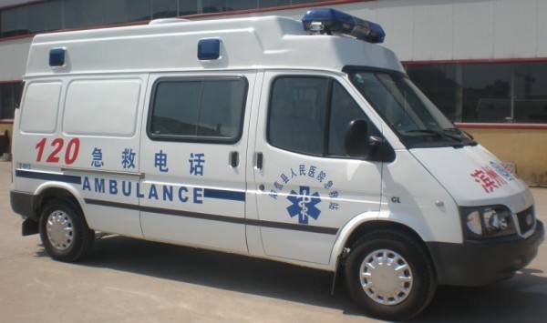 患者在等待救護車出租時需要注意什么？