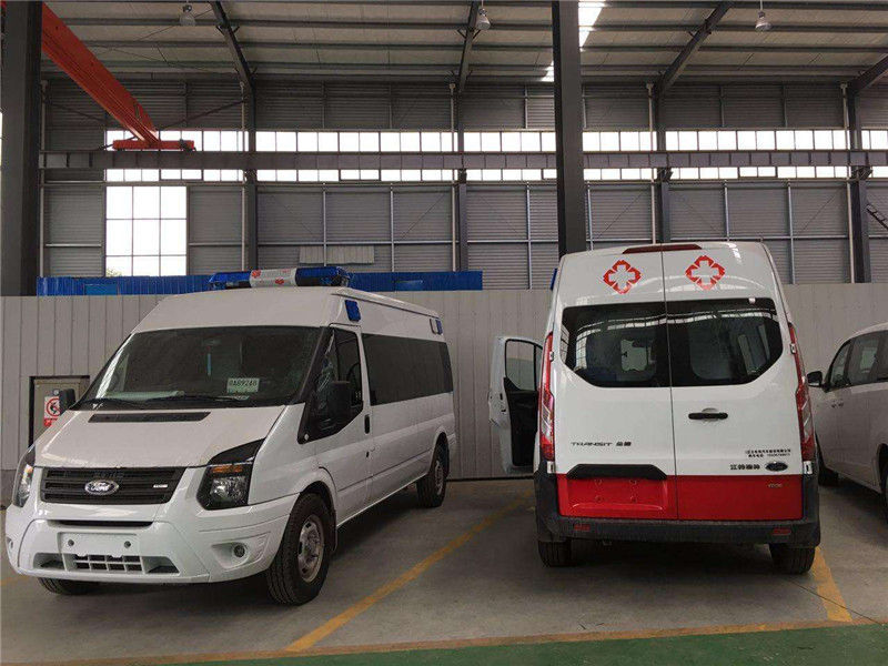廣州救護車廠家跟你聊聊為什么無人避讓救護車？01